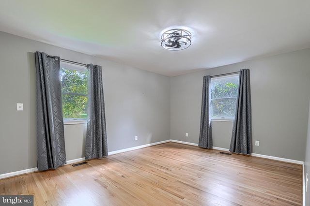 8 MANOR BROOK RD, Monkton, MD 21111