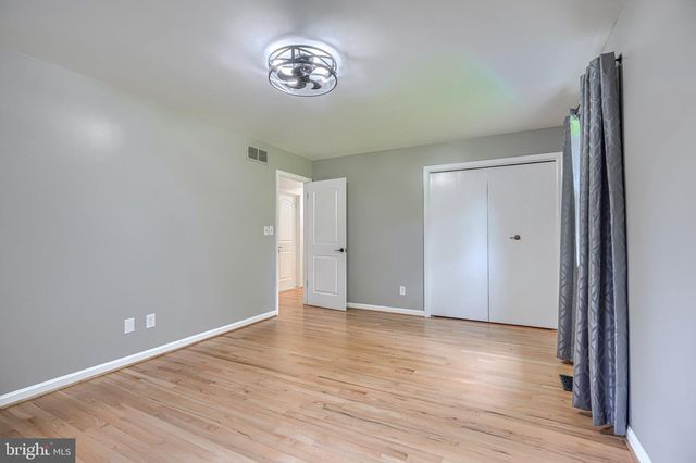 8 MANOR BROOK RD, Monkton, MD 21111