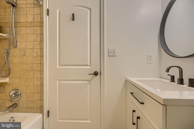 8 MANOR BROOK RD, Monkton, MD 21111