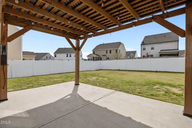 521 Glenwyck Court, Fuquay Varina, NC 27526