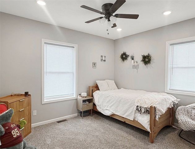 238 Reserve Sq, Wampum, PA 16157