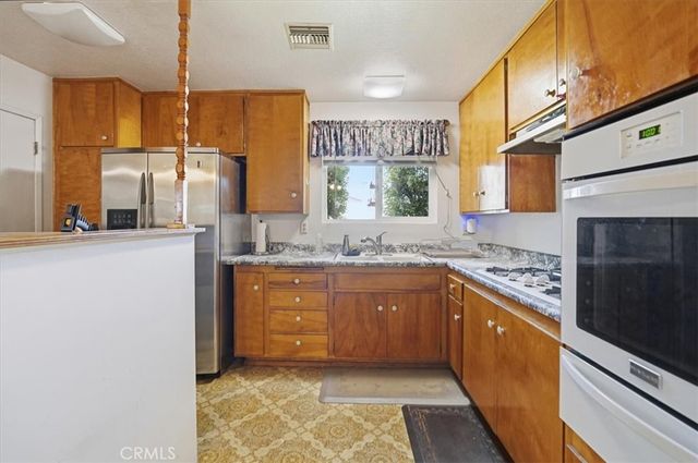 8511 Avalon Court, Rancho Cucamonga, CA 91701