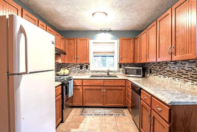 1254 Woodleigh Road SW, Marietta, GA 30008