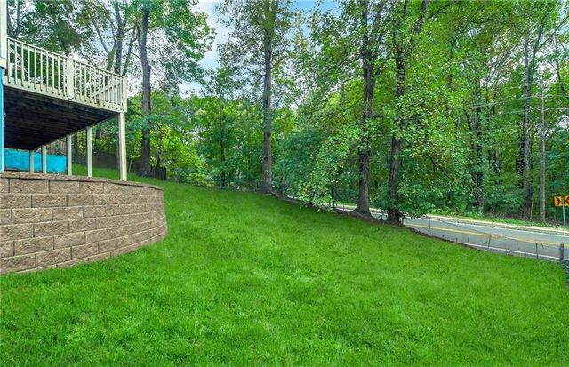 1254 Woodleigh Road SW, Marietta, GA 30008