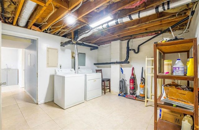 1254 Woodleigh Road SW, Marietta, GA 30008