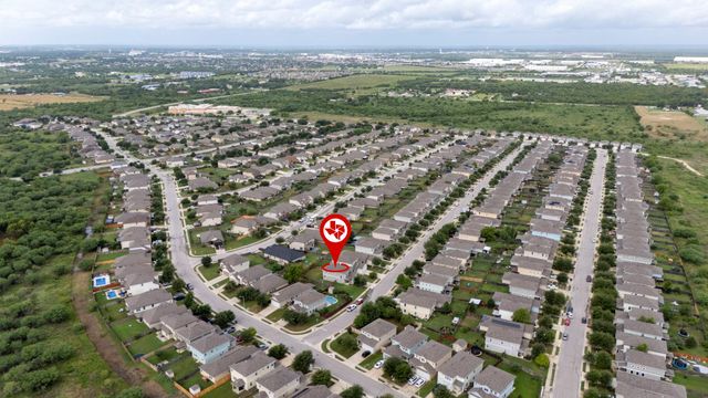 424 Wapiti RD, Buda, TX 78610