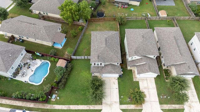 424 Wapiti RD, Buda, TX 78610
