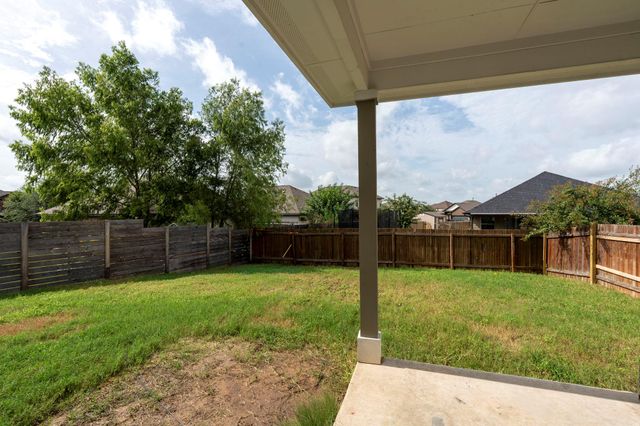 424 Wapiti RD, Buda, TX 78610