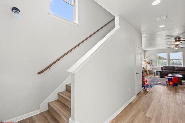 424 Wapiti RD, Buda, TX 78610