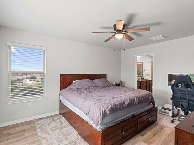 424 Wapiti RD, Buda, TX 78610