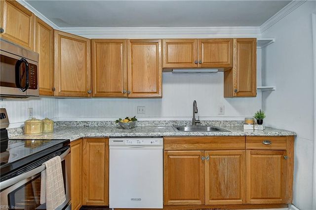 398 Deputy Ln Unit F, Newport News, VA 23608
