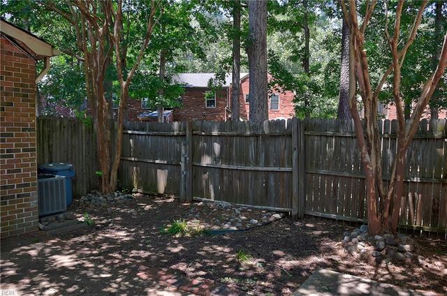 398 Deputy Ln Unit F, Newport News, VA 23608