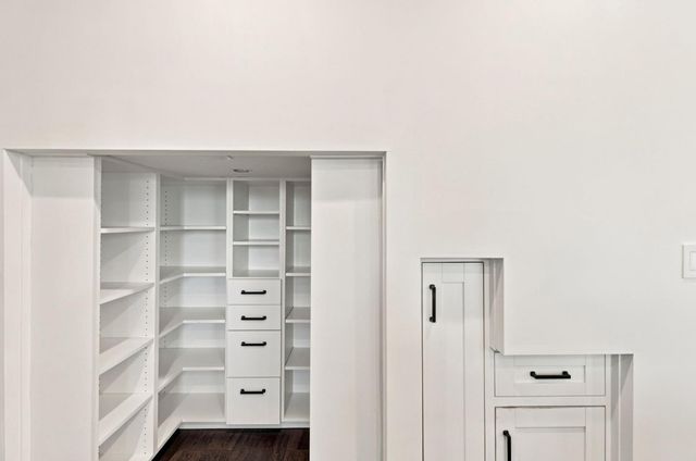 740 Alameda De Las Pulgas, Redwood City, CA 94061