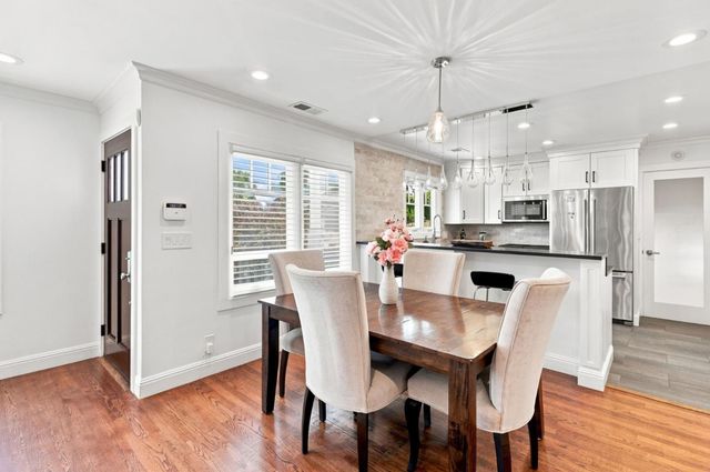 740 Alameda De Las Pulgas, Redwood City, CA 94061