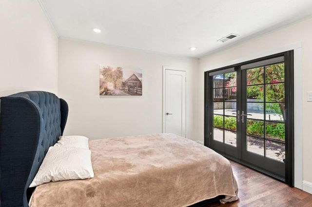 740 Alameda De Las Pulgas, Redwood City, CA 94061