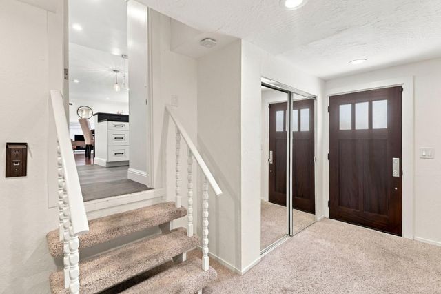 740 Alameda De Las Pulgas, Redwood City, CA 94061