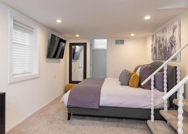740 Alameda De Las Pulgas, Redwood City, CA 94061