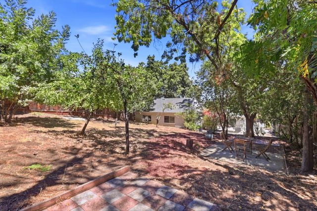 740 Alameda De Las Pulgas, Redwood City, CA 94061