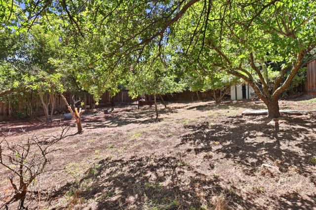 740 Alameda De Las Pulgas, Redwood City, CA 94061