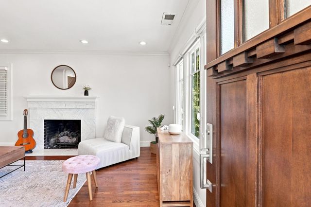 740 Alameda De Las Pulgas, Redwood City, CA 94061