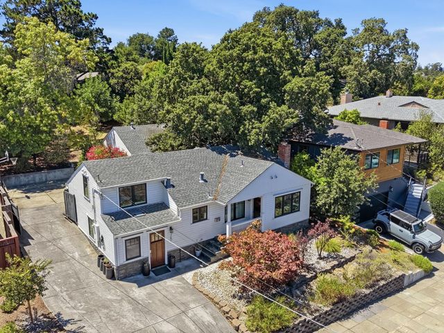 740 Alameda De Las Pulgas, Redwood City, CA 94061