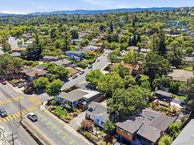 740 Alameda De Las Pulgas, Redwood City, CA 94061