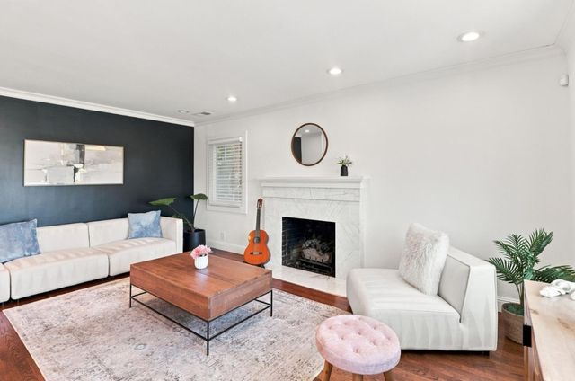 740 Alameda De Las Pulgas, Redwood City, CA 94061