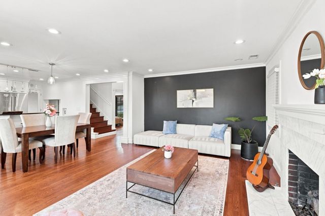 740 Alameda De Las Pulgas, Redwood City, CA 94061