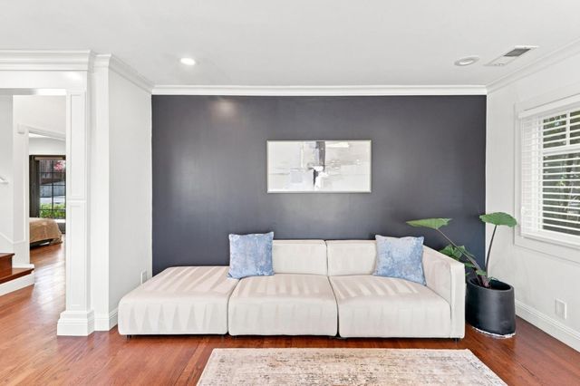 740 Alameda De Las Pulgas, Redwood City, CA 94061