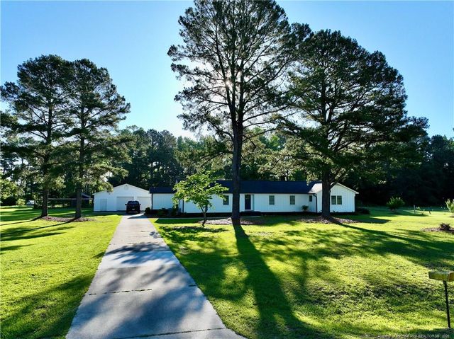 427 Pine Log Road, Lumberton, NC 28360