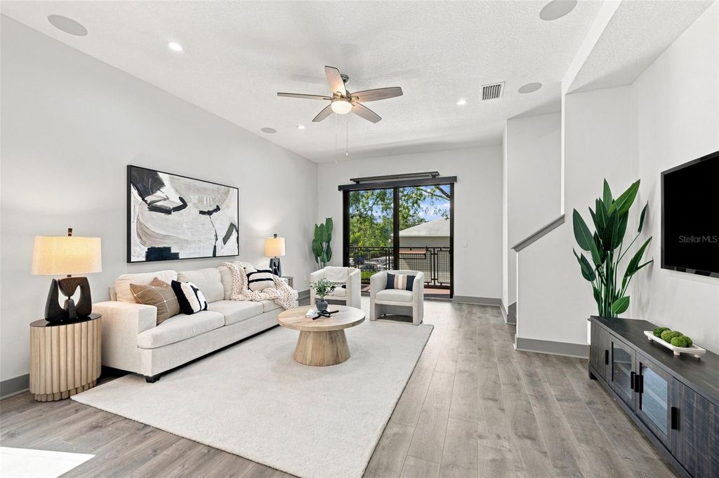 Image 23 of property listing at 4810 W MCELROY AVENUE 3, Tampa, FL 33611