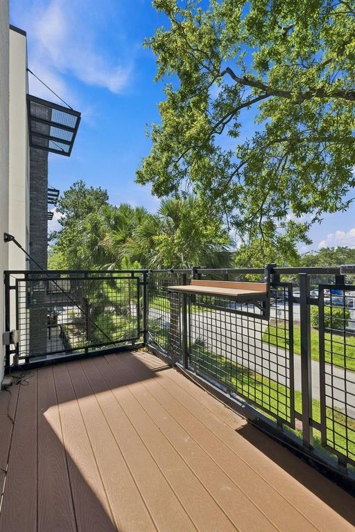 Image 26 of property listing at 4810 W MCELROY AVENUE 3, Tampa, FL 33611