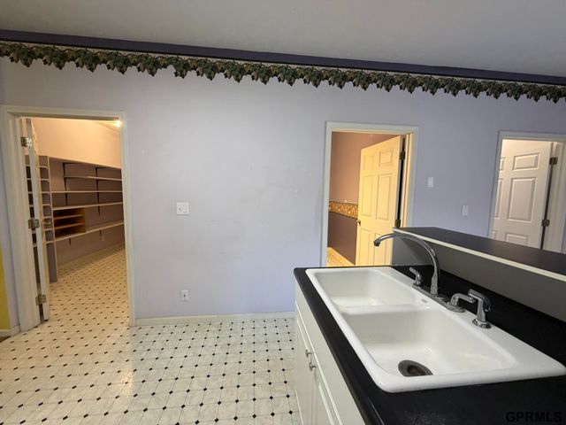 1146 County Road F Road, Dorchester, NE 68343