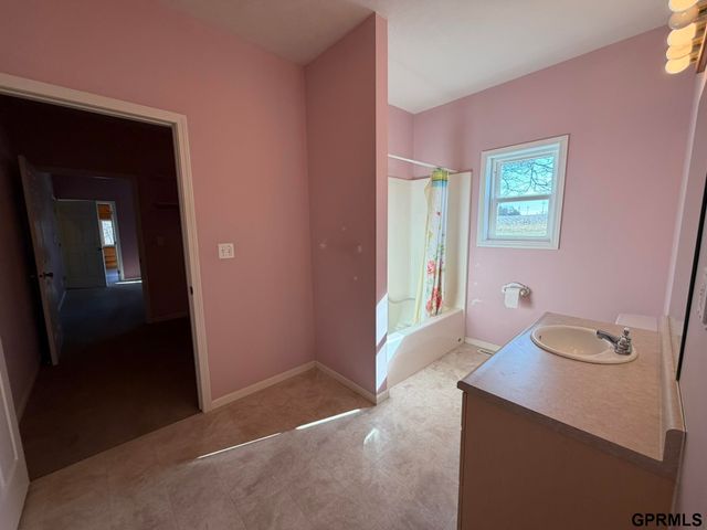 1146 County Road F Road, Dorchester, NE 68343