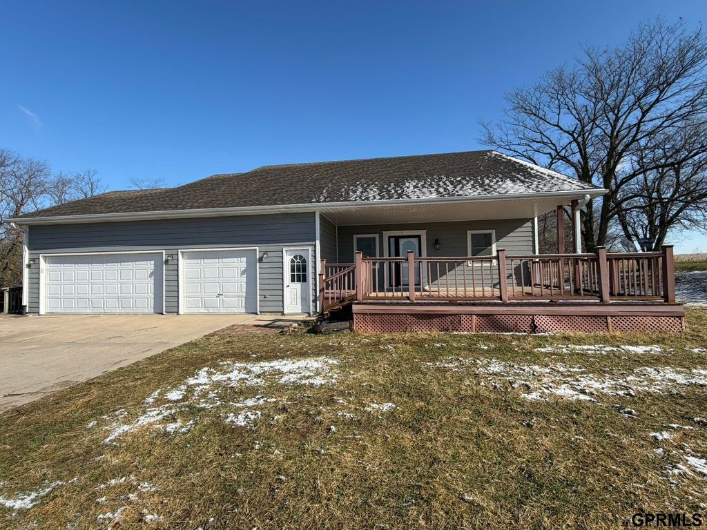 1146 County Road F Road, Dorchester, NE 68343