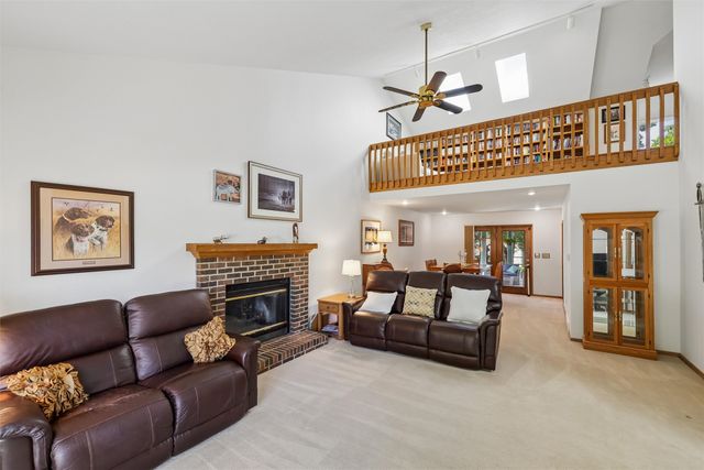 5700 Aspen Drive, West Des Moines, IA 50266