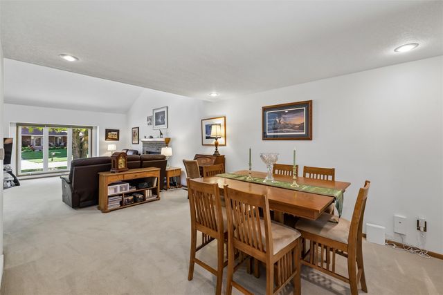 5700 Aspen Drive, West Des Moines, IA 50266