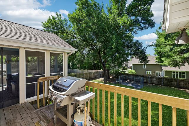 5700 Aspen Drive, West Des Moines, IA 50266