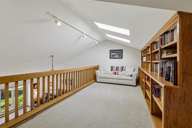 5700 Aspen Drive, West Des Moines, IA 50266