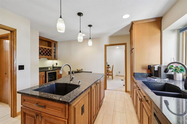 5700 Aspen Drive, West Des Moines, IA 50266