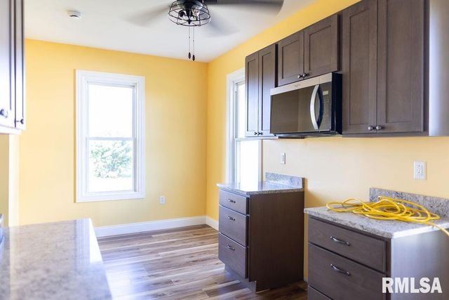 16853 N WRIGHT Road, Lewistown, IL 61542