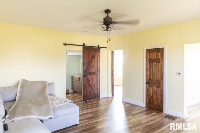 16853 N WRIGHT Road, Lewistown, IL 61542