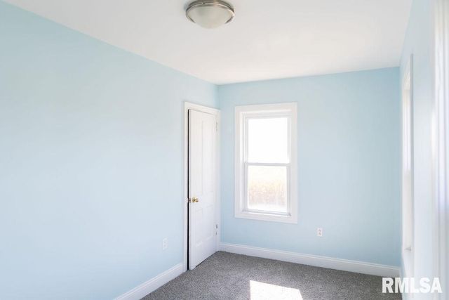 16853 N WRIGHT Road, Lewistown, IL 61542