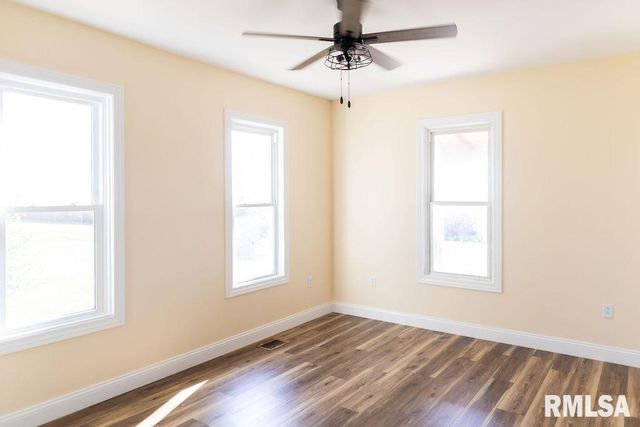 16853 N WRIGHT Road, Lewistown, IL 61542