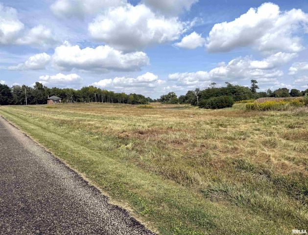 16853 N WRIGHT Road, Lewistown, IL 61542