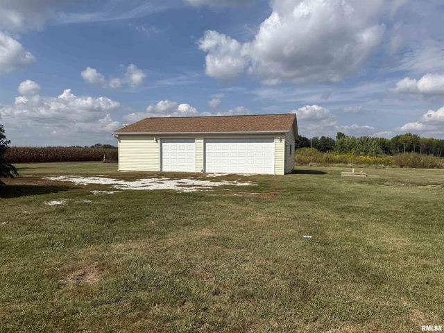 16853 N WRIGHT Road, Lewistown, IL 61542