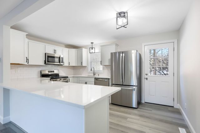 2A Mulberry Street, Windham, NH 03087