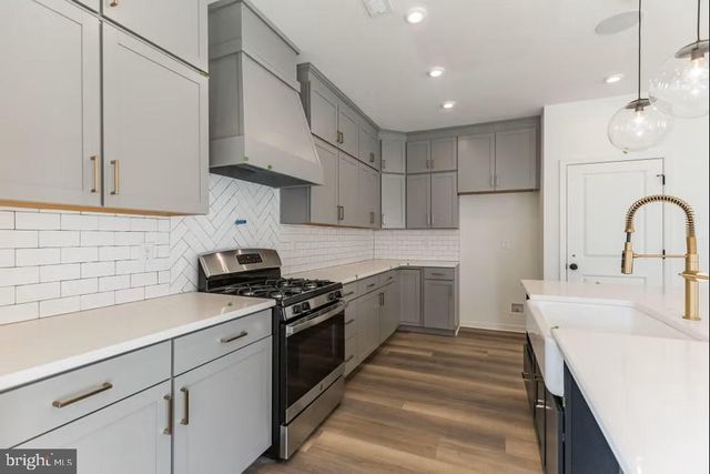 615 CARTERET AVE, Westville, NJ 08093