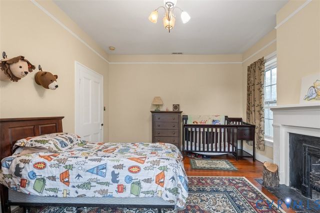 103 N Jefferson St, Petersburg, VA 23803