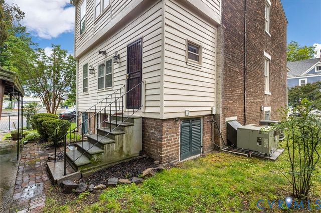 103 N Jefferson St, Petersburg, VA 23803